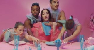 ミュージック:One Bit, Noah Cyrus / Calum Scott / Hayley Kiyoko / Troye Sivan / Kygo